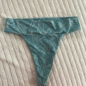 Acacia Moorea Bottoms Size Small